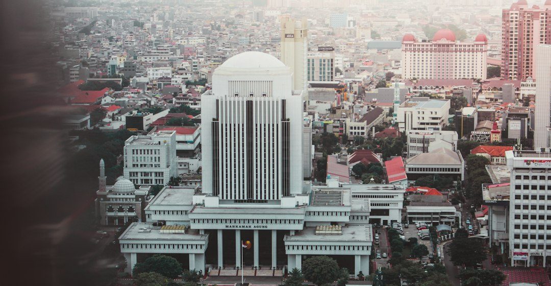Lanskap perkotaan Jakarta sebagai ilustrasi berita politik nasional